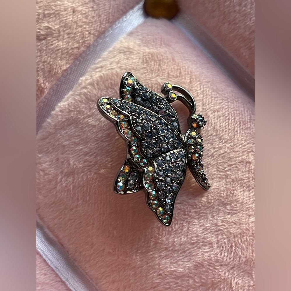 Stunning vintage Roman rhinestone butterfly brooch